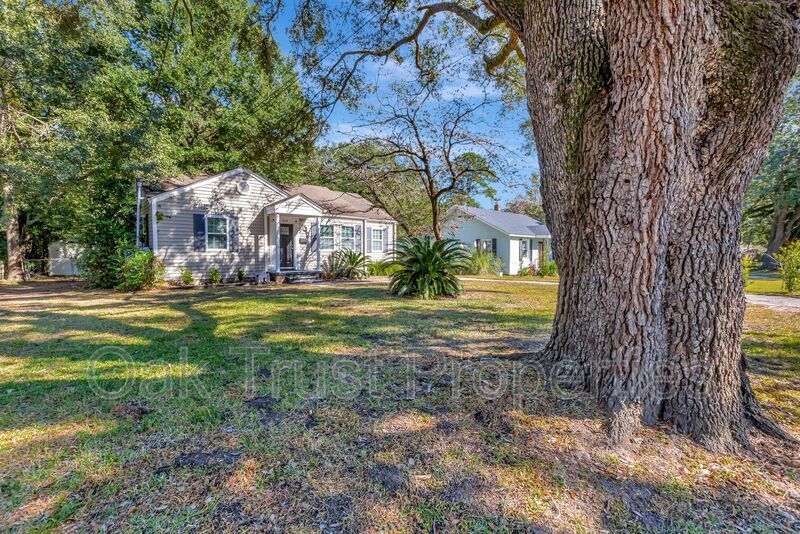 Park Circle property image