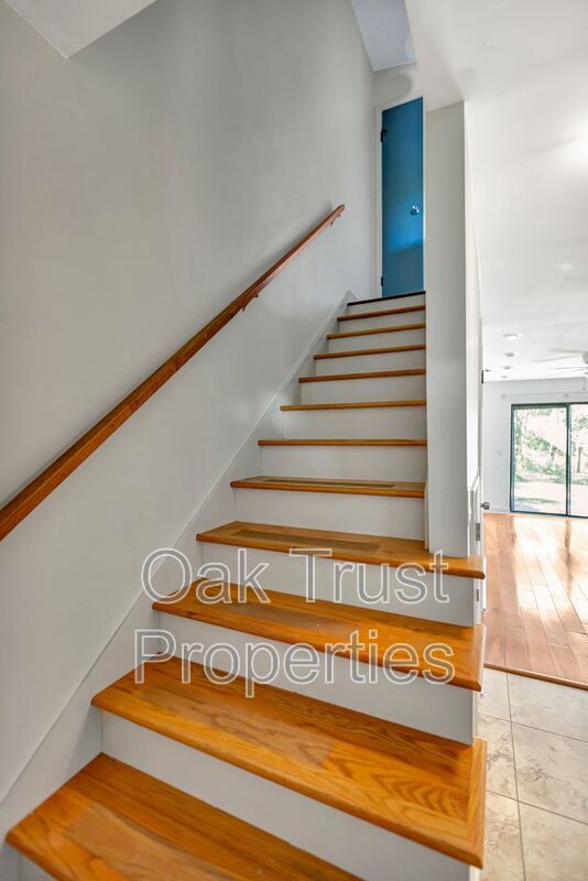 Perreyclear Pointe property image