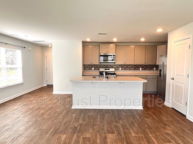 Shady Oaks property image