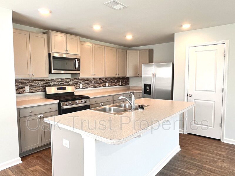 Shady Oaks property image