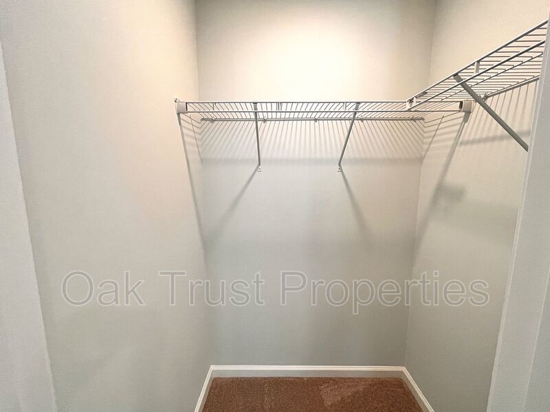 Shady Oaks property image