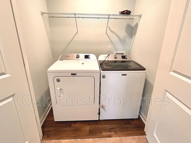 Shady Oaks property image