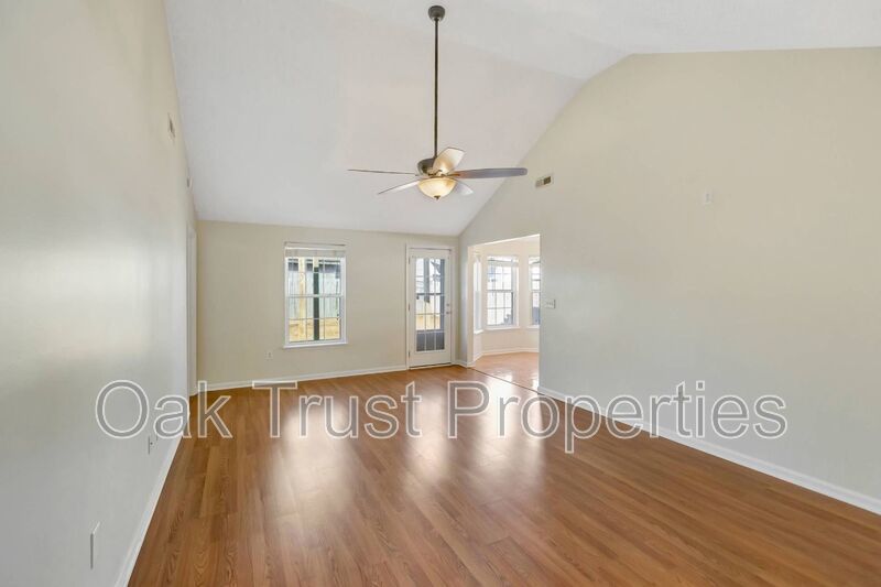 North Pointe property image