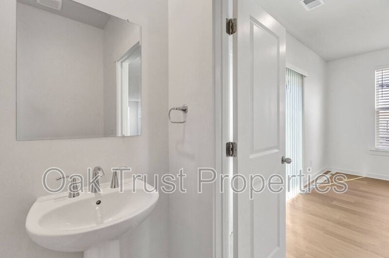 Brighton Square at Nexton property image