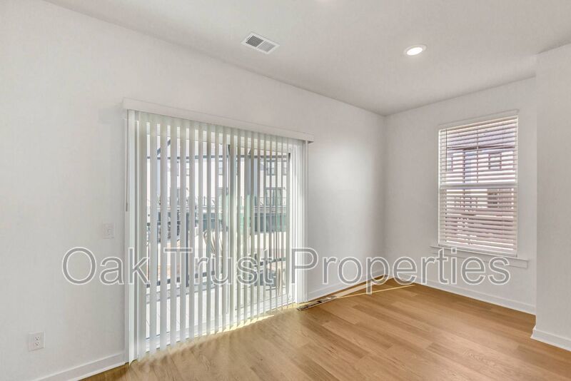 Brighton Square at Nexton property image