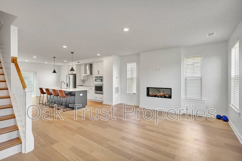 Brighton Square at Nexton property image