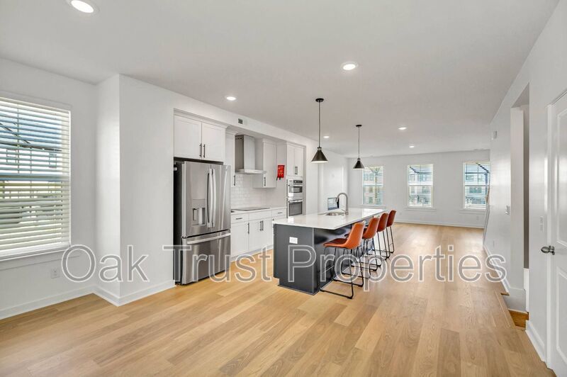 Brighton Square at Nexton property image