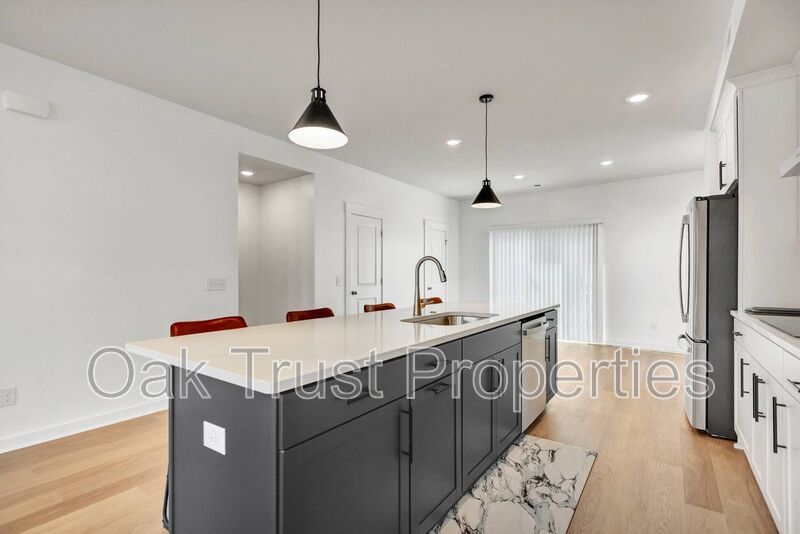 Brighton Square at Nexton property image