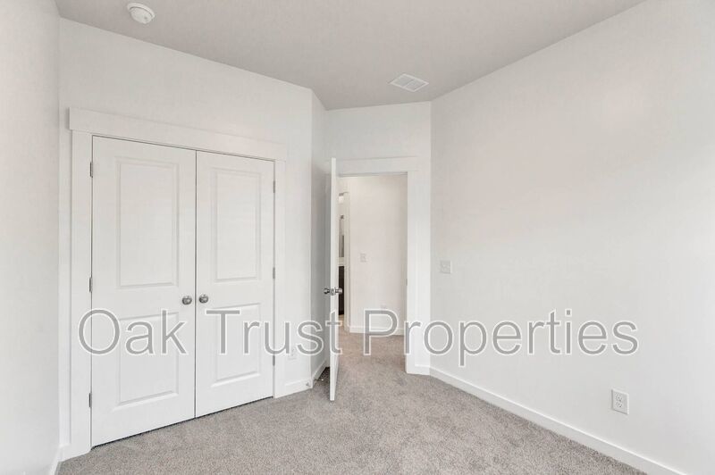 Brighton Square at Nexton property image