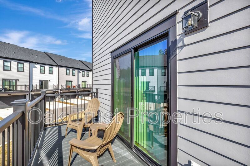 Brighton Square at Nexton property image