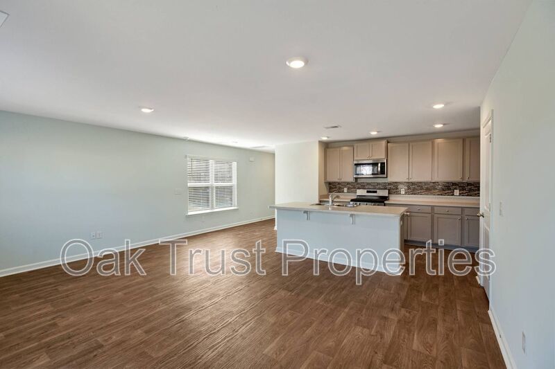 Shady Oaks property image