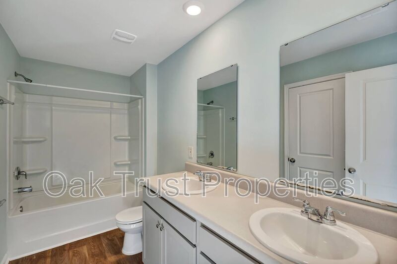 Shady Oaks property image