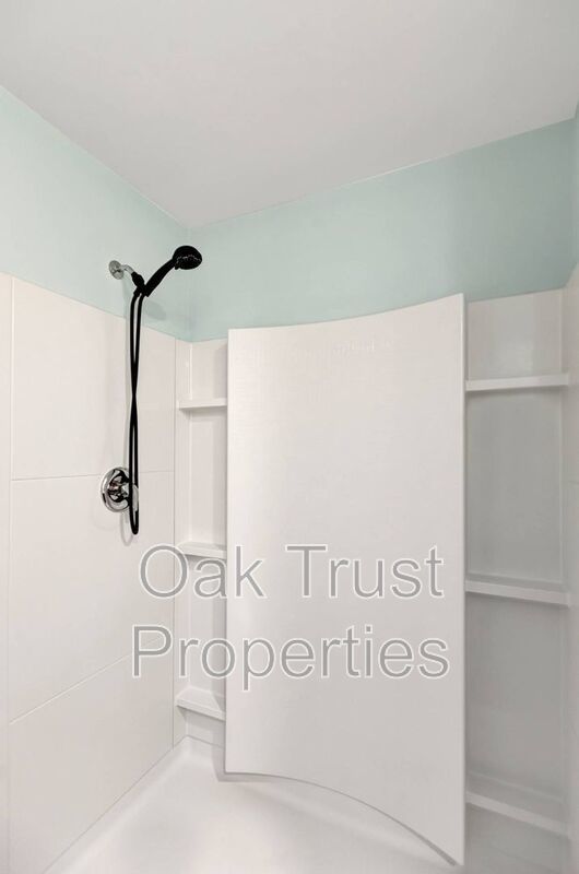 Shady Oaks property image