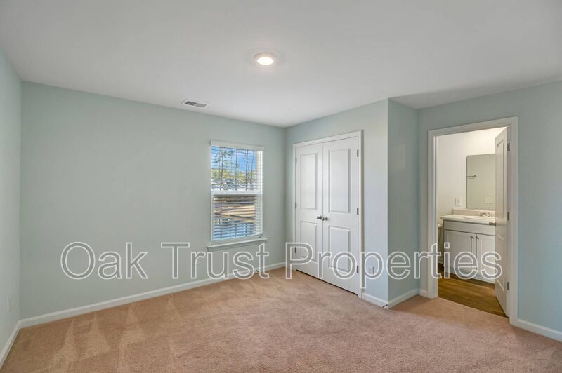 Shady Oaks property image