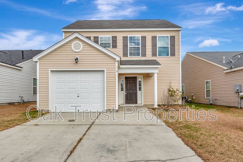 Lakes of Summerville property image