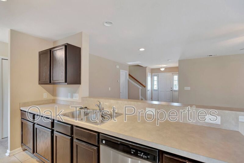 Lakes of Summerville property image