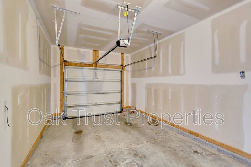 Lakeview Commons property image