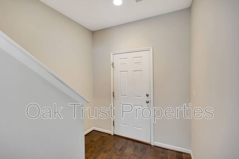 Lakeview Commons property image