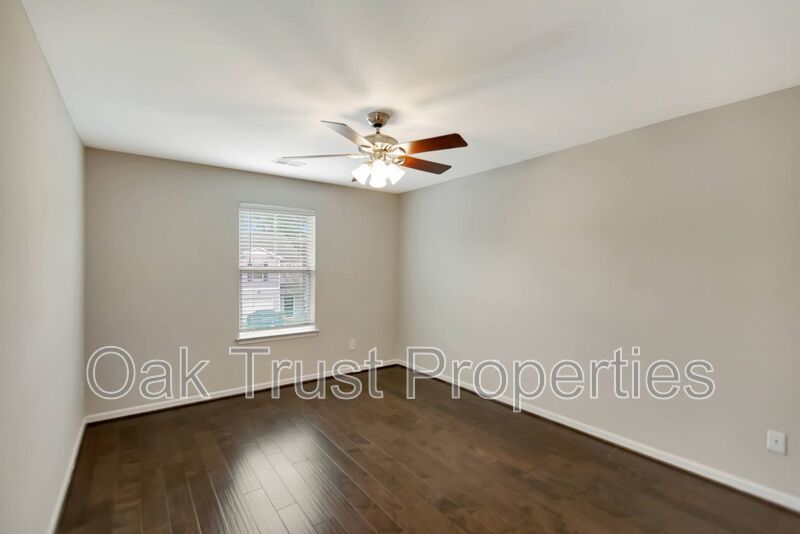 Lakeview Commons property image