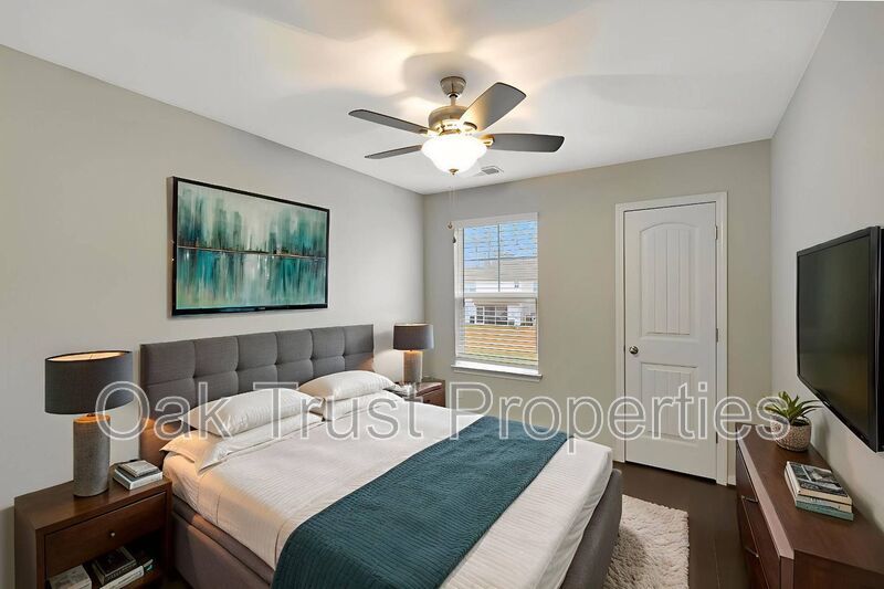 Lakeview Commons property image