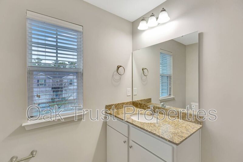 Lakeview Commons property image