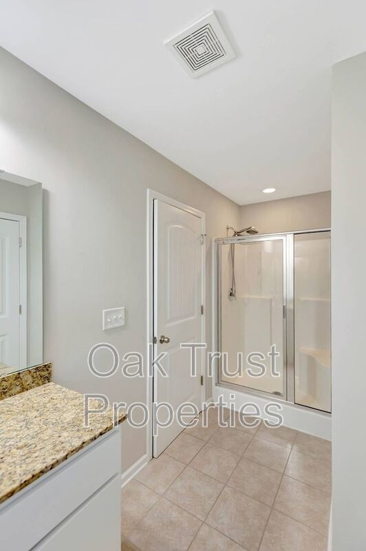 Lakeview Commons property image