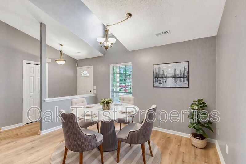 The Lakes property image