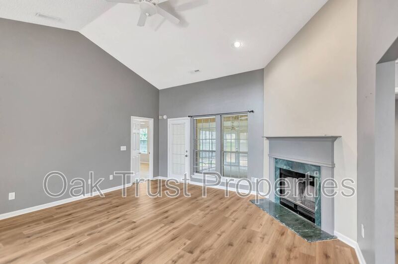 The Lakes property image