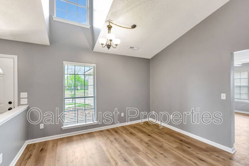 The Lakes property image