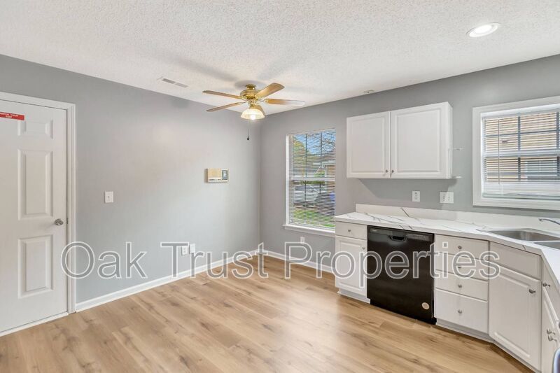 The Lakes property image