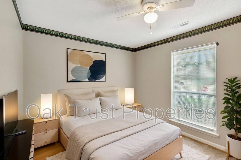 The Lakes property image