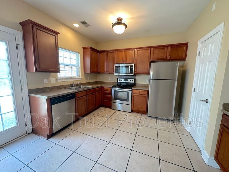 Limehouse Villas property image