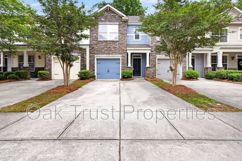 Hunt Club property image