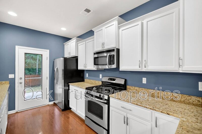 Hunt Club property image