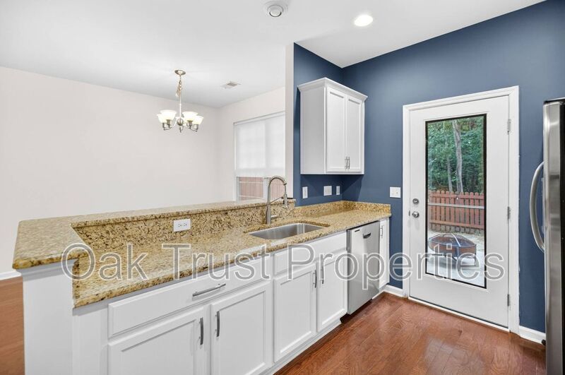Hunt Club property image
