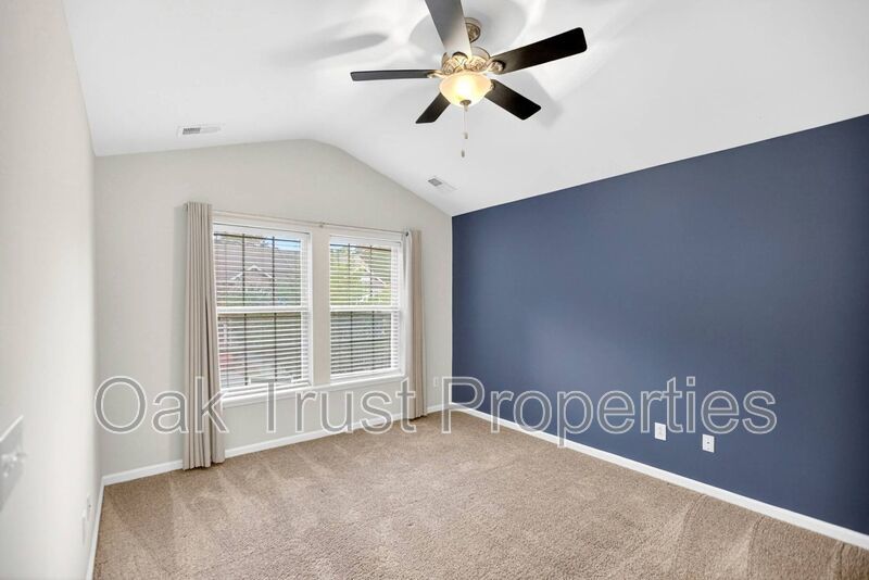 Hunt Club property image