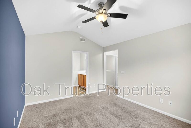 Hunt Club property image