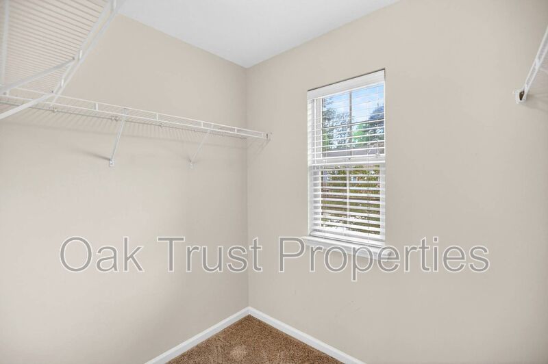 Hunt Club property image