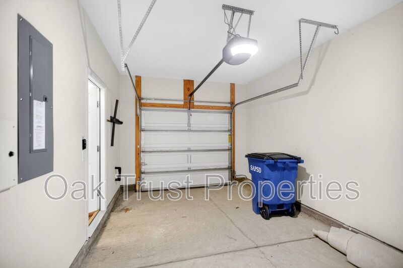 Hunt Club property image