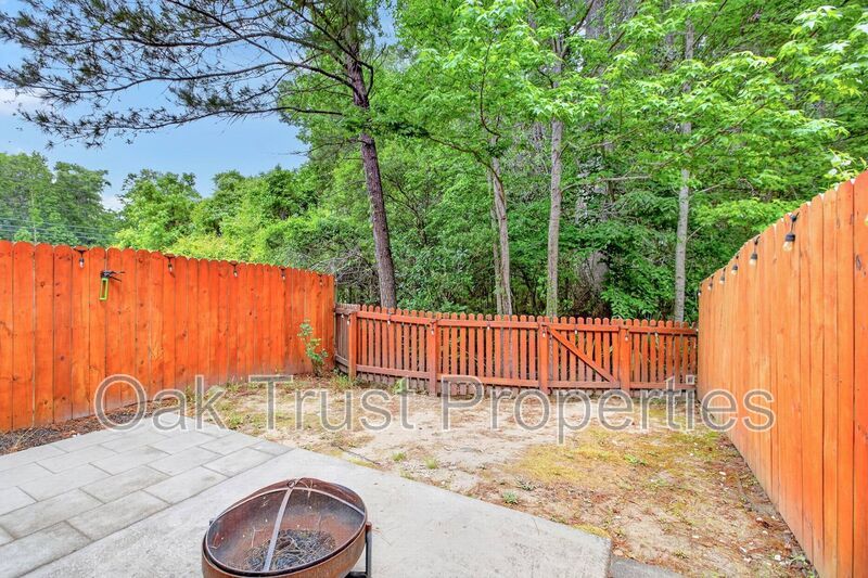 Hunt Club property image