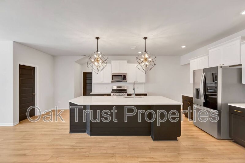 Summers Corner property image