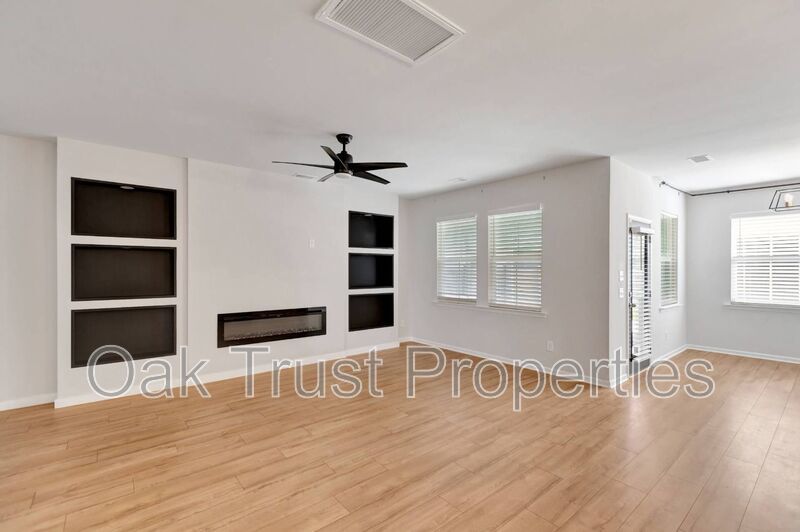 Summers Corner property image