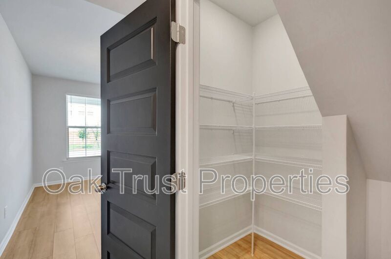 Summers Corner property image