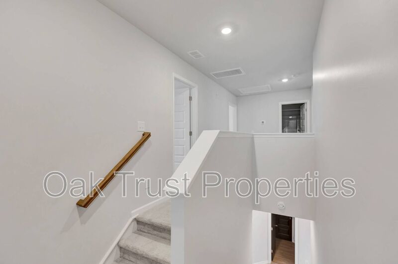 Summers Corner property image