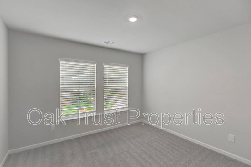 Summers Corner property image
