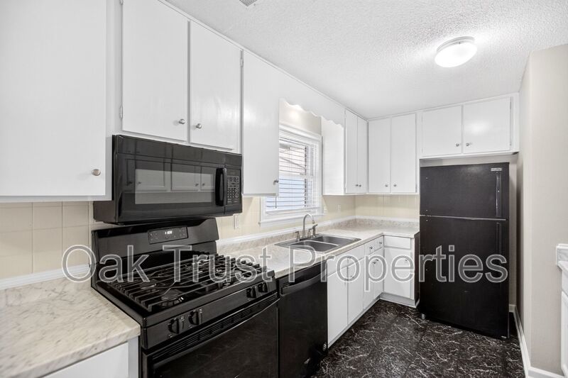 Sedgefield property image